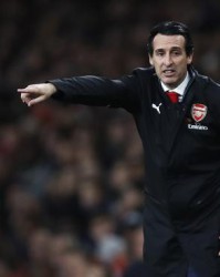  利物浦主场三球完胜阿森纳强势登顶积分榜